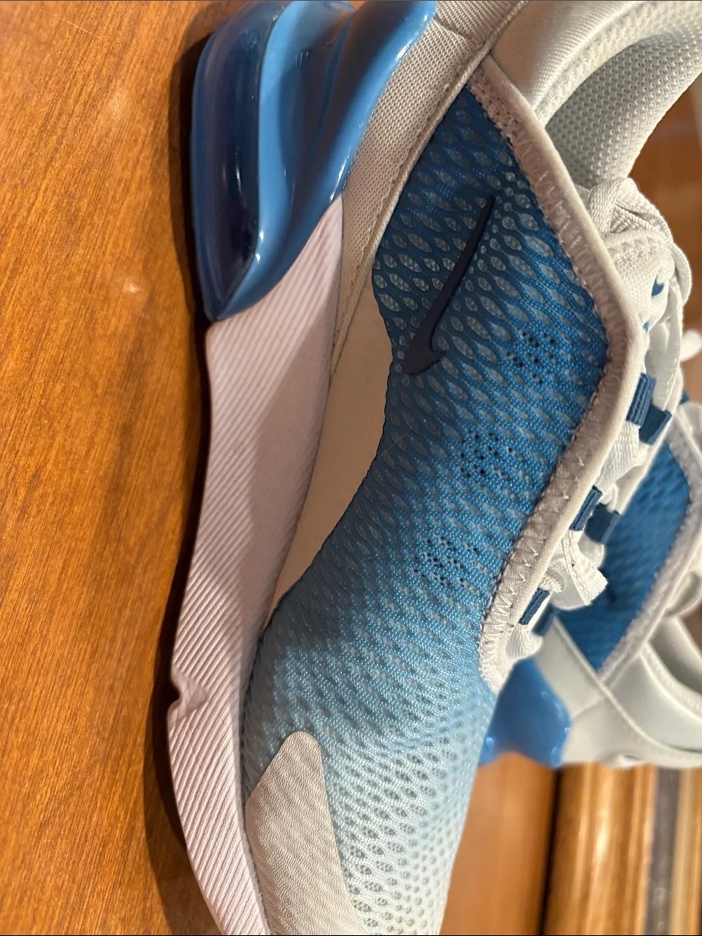 Nike Kids Air 270 White and Blue Gradient Sneakers